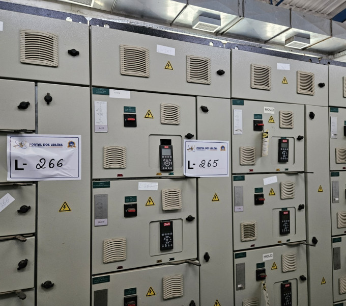 01 PAINEL QUADRUPLO C/ SOFT START CC/01 INVERSOR T 03 C 10 FG - 1/2/3/4
