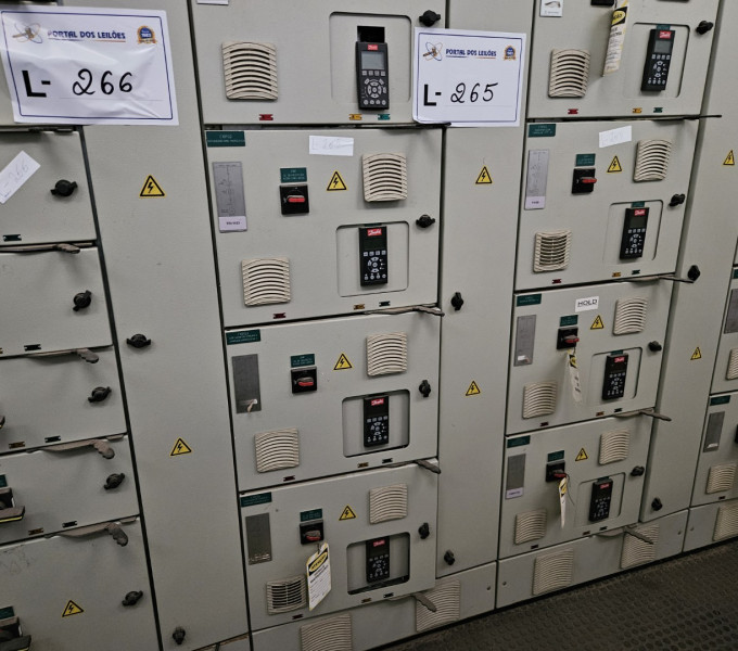 01 PAINEL QUADRUPLO C/ SOFT START CC/01 INVERSOR T 03 C 10 FG - 1/2/3/4
