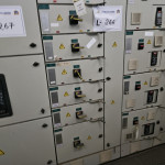 01 PAINEL QUADRUPLO C/ 7 DEPARTAMENTOS C/ DISJUNTOR AUXILIARES C/ 09