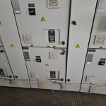 01 PAINEL TRIPLO C/ 3 INVERSORES C5 PG 1/2/3