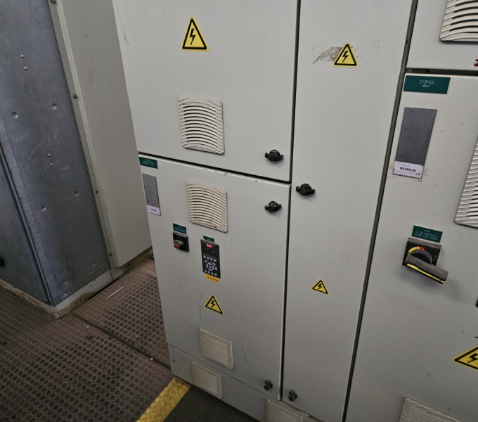 01 PAINEL DUPLO C/2 INVERSORES C14