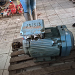 01 MOTOR ELÉTRICO ABB (SEM USO)