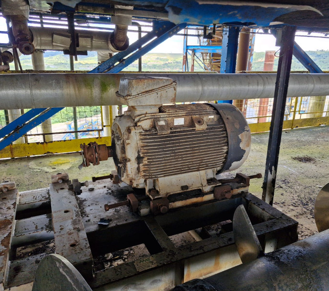 01 MOTOR ELÉTRICO; 01 EQUIPAMENTO ROTOR STEAMER, 01 TRANSPORTADOR INOX APROX. 20 TON.