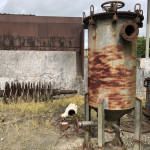 01 TANQUE DE ÁGUA APROX. 200 LITROS