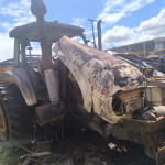 TRATOR YTO 1804, ANO 2011, FROTA 0520021, CHASSI  31190347, (OBS: DESMONTADO, SUCATEADO)