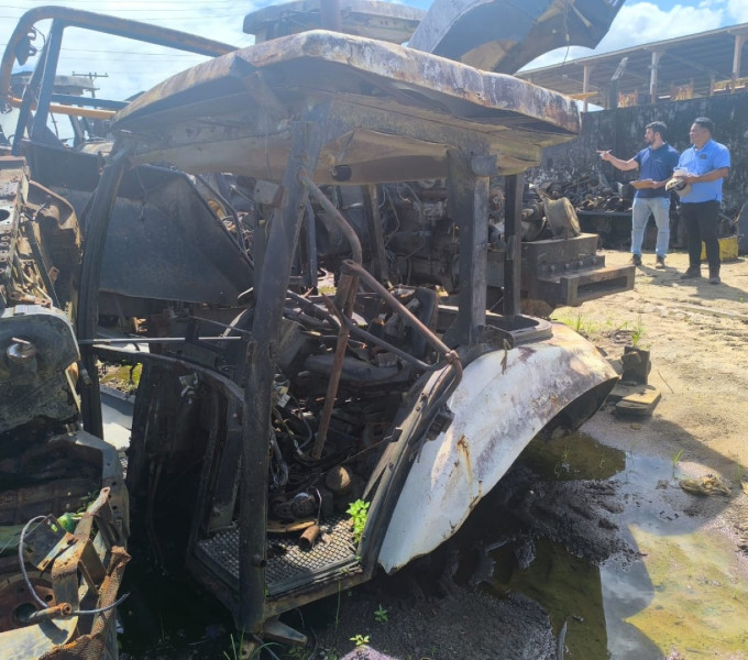 TRATOR YTO, DESMONTADO,(OBS: SUCATEADO)