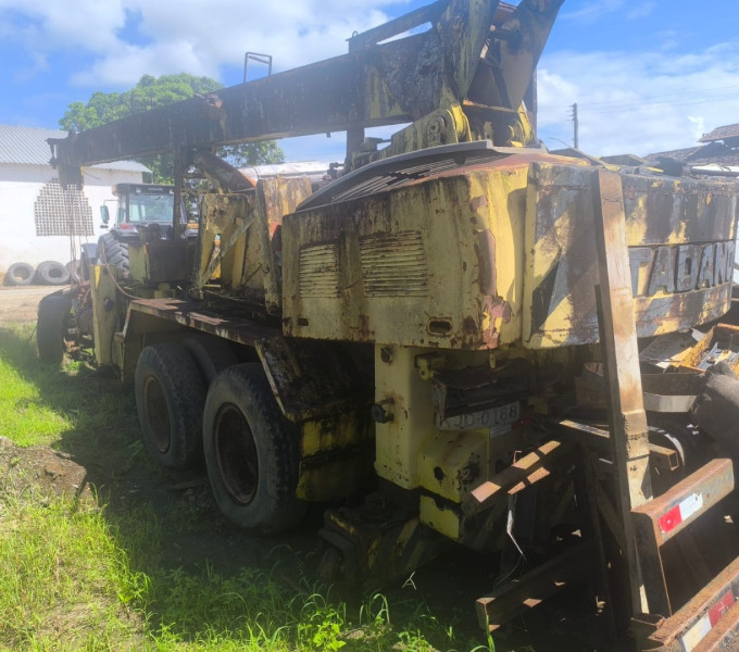 GUINDASTE  TADANO, MBB L 2219, ANO 1974, FROTA 0420003, CHASSI 34540212003797, PLACA KJD 0188, (OBS: SEM MOTOR, SEM CAIXA,SEM RESTRIÇÃO)