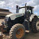 TRATOR YTO 1804, ANO 2011, FROTA 0520032, CHASSI 31190624, RODANDO, (OBS: EMBREAGEM DEFEITO, CABINE REGULAR, SEM AR, SEM BRAÇO HIDRAULICO)
