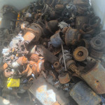 SUCATA MATERIAL ELÉTRICO, ( TRANSFORMADOR MAQUINA  DE SOLDA, FIAÇÃO ELETRICA, MOTOR DE PARTIDA, LANTERNA)
