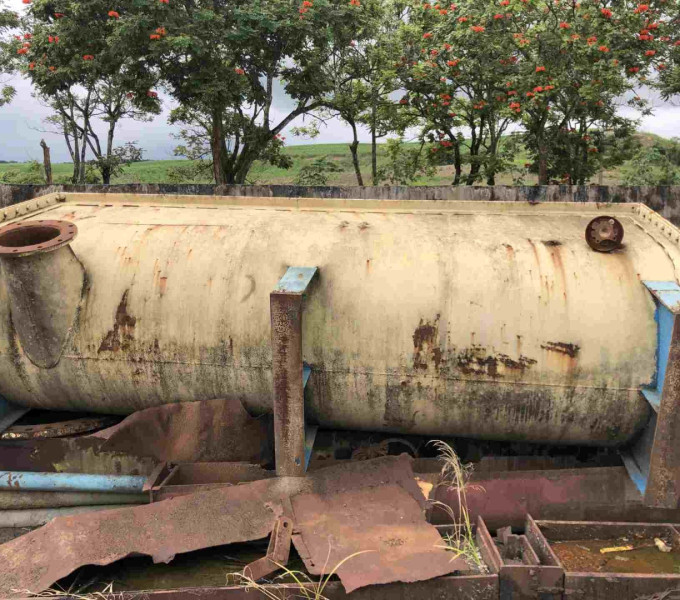 01 TANQUE MALAXEUR AC DE APROX. 4 METROS