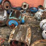 04 MOTORES ELÉTRICOS WEG, SEM IDENTIFICAÇÃO, 01 WEG DE 200CV