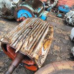 04 MOTORES ELÉTRICOS WEG, SEM IDENTIFICAÇÃO, 01 WEG DE 200CV