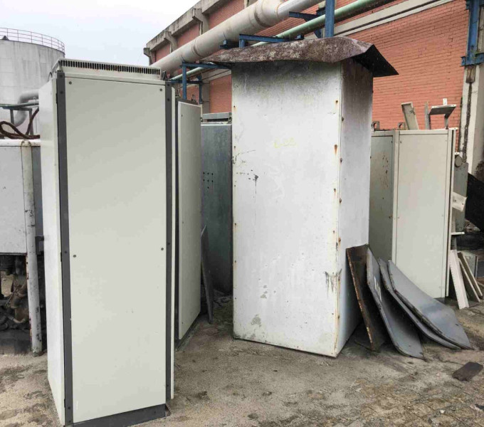 DIVERSOS ARMARIOS ELETRICOS (APROX. 5 UNID. )