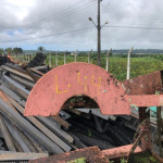 02 VALVULAS FERRO FUNDIDO DE 8 E 10", 02 MANCAIS DE FERRO FUNDIDO, 02 BALANÇAS DE AC, 01 TANQUE DE FIBRA QUEBRADO, 01 MESA DE CORTE VERTICAL, DIVERSAS CALHAS DE PLASTICO DE RESFRIAMENTO