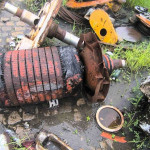01 MOTOR, EIXO SEPARADO, S/ IDENTIFICAÇÃO