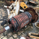 01 MOTOR, EIXO SEPARADO, S/ IDENTIFICAÇÃO