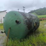 01 TANQUE DE AGUA ABERTO AC, 5 MIL LITROS APROX.