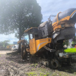 COLHEDORA VALTRA BE 1035E, ANO 2015, FROTA 0920004, CHASSI 2015S00025,(OBS: MOTOR BOM, PAROU FUNCIONANDO, TEM ESTEIRA RODANTE, ELEVADOR FORA DO LUGAR, BOMBAS BOAS)