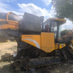COLHEDORA VALTRA BE 1035E, ANO 2015, FROTA 0920004, CHASSI 2015S00025,(OBS: MOTOR BOM, PAROU FUNCIONANDO, TEM ESTEIRA RODANTE, ELEVADOR FORA DO LUGAR, BOMBAS BOAS)