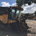 COLHEDORA VALTRA BE 1035E, ANO 2015, FROTA 0920004, CHASSI 2015S00025,(OBS: MOTOR BOM, PAROU FUNCIONANDO, TEM ESTEIRA RODANTE, ELEVADOR FORA DO LUGAR, BOMBAS BOAS)