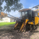 COLHEDORA VALTRA BE 1035E, ANO 2015, FROTA 0920004, CHASSI 2015S00025,(OBS: MOTOR BOM, PAROU FUNCIONANDO, TEM ESTEIRA RODANTE, ELEVADOR FORA DO LUGAR, BOMBAS BOAS)