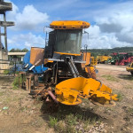 COLHEDORA VALTRA BE 1035E, ANO 2015, FROTA 0920006, CHASSI 2015S00041, (OBS: PAROU FUNCIONANDO, TA SEM UNIDADE, SEM CAMOREI, TA SEM ESTEIRA, SEM DIVISOR DE LINHA LADO DIREITO, CABINE BOA, ROLO TOMBADOR FORA, ELEVADOR FORA DO LUGAR)