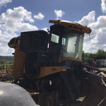 COLHEDORA VALTRA BE 1035E, ANO 2015, FROTA 0920006, CHASSI 2015S00041, (OBS: PAROU FUNCIONANDO, TA SEM UNIDADE, SEM CAMOREI, TA SEM ESTEIRA, SEM DIVISOR DE LINHA LADO DIREITO, CABINE BOA, ROLO TOMBADOR FORA, ELEVADOR FORA DO LUGAR)