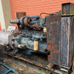 01 GERADOR WEG 400KVA