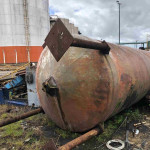 01 TANQUE DE FIBRA QUEBRADO