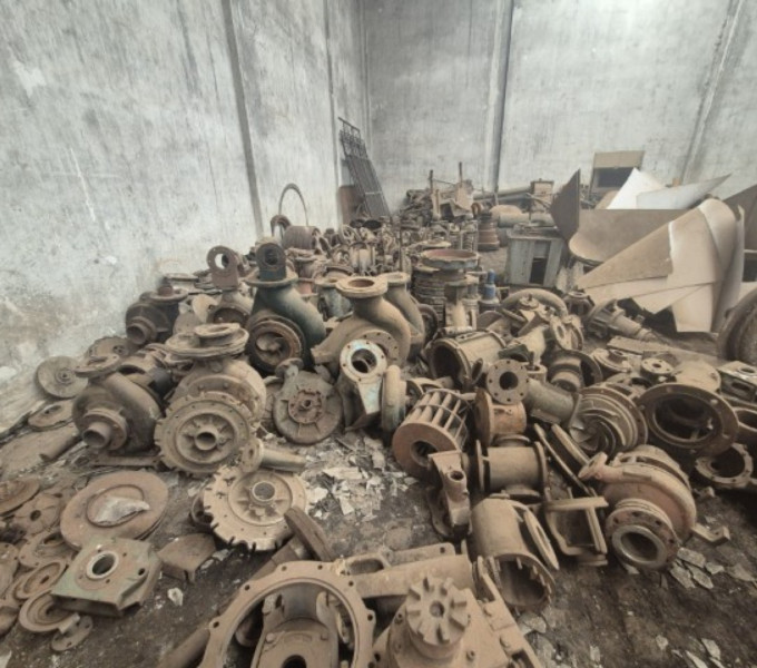 16 cavaletes e corpos de bomba centrifugas AC