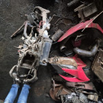 Chassi de motocicleta 2013, chassi: 9C2KD0550ER305894, c/ tanque combustível