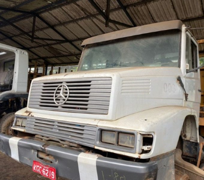 Caminhão Mercedes Carroceria prancha 25 MODELO: 2638