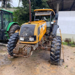 Trator de Pneus Valtra BM100 Completo, sem motor