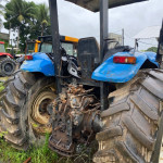 Trator de Pneus New Holland TM150