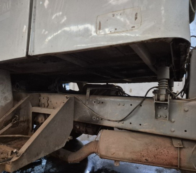 Caminhão Cavalo mecanico Volvo NL12 (sem doc)