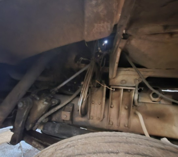 Caminhão Cavalo mecanico Volvo NL12 (sem doc)
