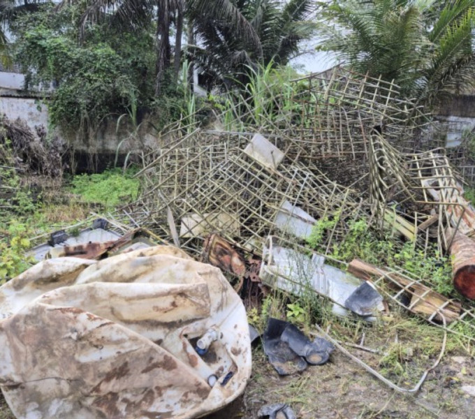 Grande qtd. De molduras de bombona AC
