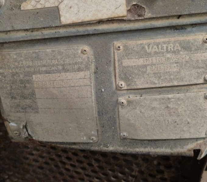 Cabine de trator Valtra