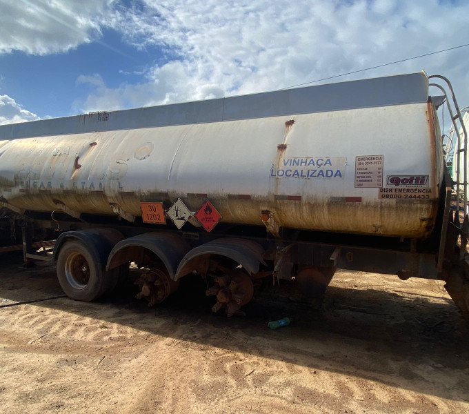 Semi Reboque Tanque GOTTI, 2015, modelo SRTQL3E 101, 03 EIXOS