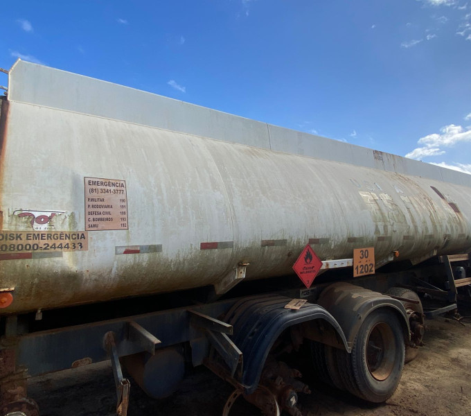 Semi Reboque Tanque GOTTI, 2015, modelo SRTQL3E 101, 03 EIXOS