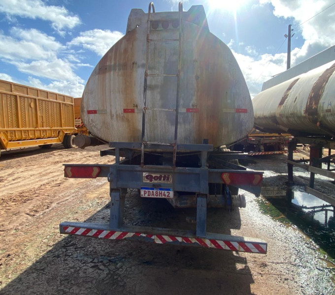 Semi Reboque Tanque GOTTI, 2015, modelo SRTQL3E 101, 03 EIXOS