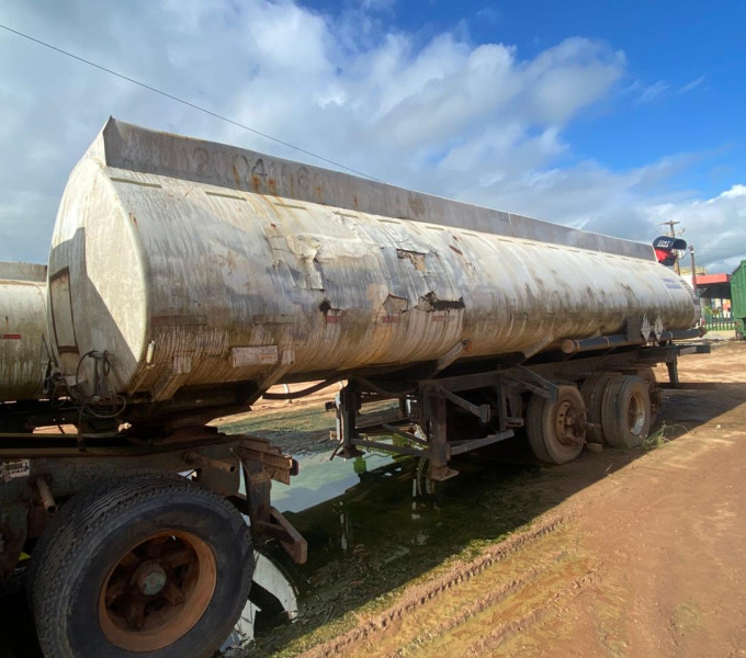Semi Reboque Tanque GOTTI, 2015, modelo SRTQL3E 101, 03 EIXOS