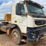 Caminhão Cavalo Mecânico VOLVO FMX 480, branco, 2011, Placa: EYC-0516