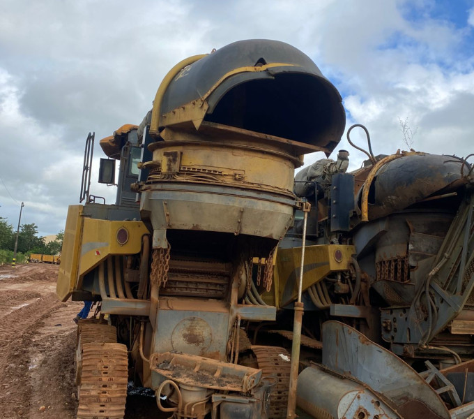 Colhedora de cana VALTRA BE 1035E, 2018, Chassi: 4500505892, Frota: 2802095
