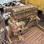 Motor a combustão CATERPILLAR 6 cilindros