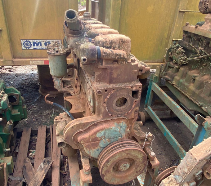 Motor a combustão Mercedes-Benz 5 cilindros