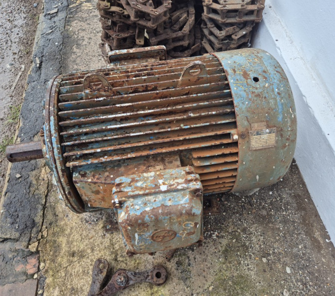 Motor elétrico LOHER, Modelo AS 315MA, 110KW