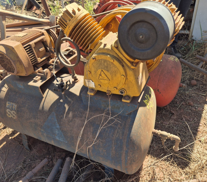 COMPRESSOR DE AR C/ MOTOR E CABEÇOTE
