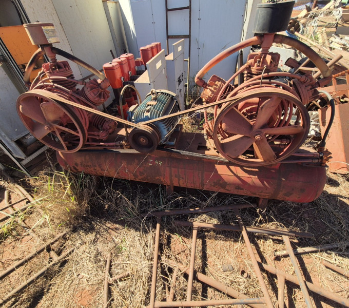 COMPRESSOR DE AR C/ MOTOR E 02 CABEÇOTES