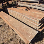 GRANDE QTD DE PLACAS LEITO GALVANIZADO + 7 TUBOS PVC + BORRACHA P/ ESTEIRA TRANSPORTADORA